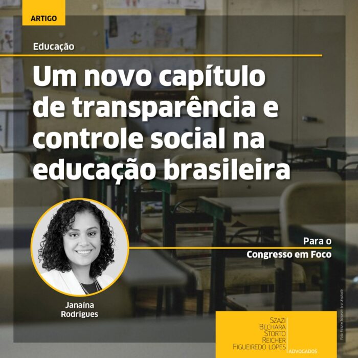 #paratodosverem Ao fundo foto colorida de uma sala de aula. Em primeiro plano, no canto inferior esquerdo e em moldura circular, foto em preto e branco de Janaína.