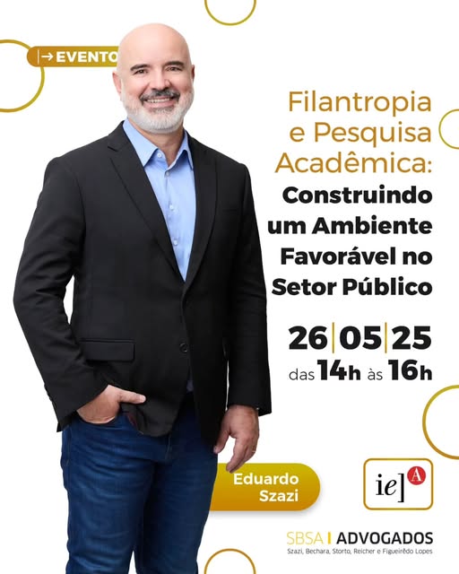 #paratodosverem Fundo branco com círculos amarelos. Em primeiro plano e em plano médio, foto colorida de Eduardo à esquerda.