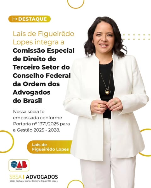 #paratodosverem Carrossel de imagens com fundo branco e círculos amarelos em tamanhos variados. Na primeira arte, foto colorida e em plano médio de Laís (à direita), com dizeres ao centro e logo da OAB Nacional no canto inferior esquerdo. Nas próximas duas artes, portaria e certificado de nomeação, respectivamente.